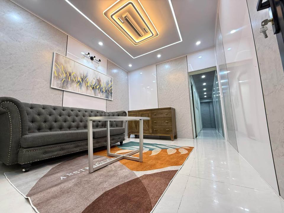 Căn hộ Tầng 1 Phố Thanh Nhàn 100m² giá thỏa thuận - Kinh doanh lý tưởng!