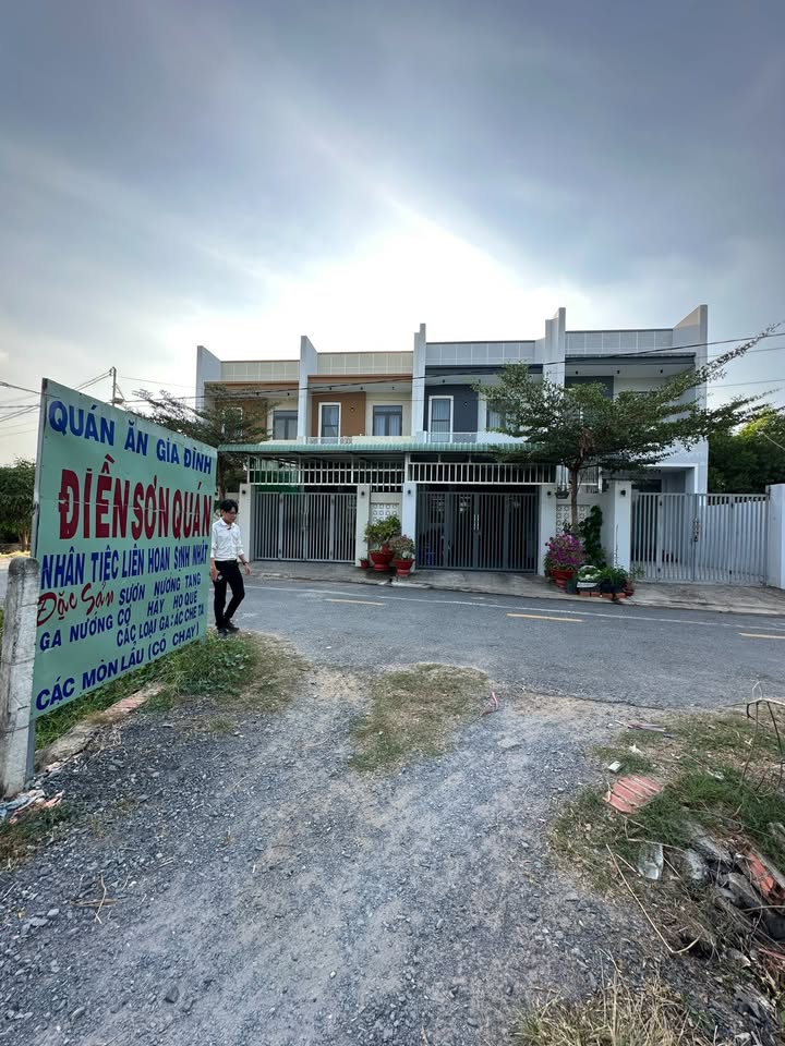 Nhà bán Thạnh Tân cũ, 110m² giá 1.4 tỷ - Hỗ trợ tài chính linh hoạt!