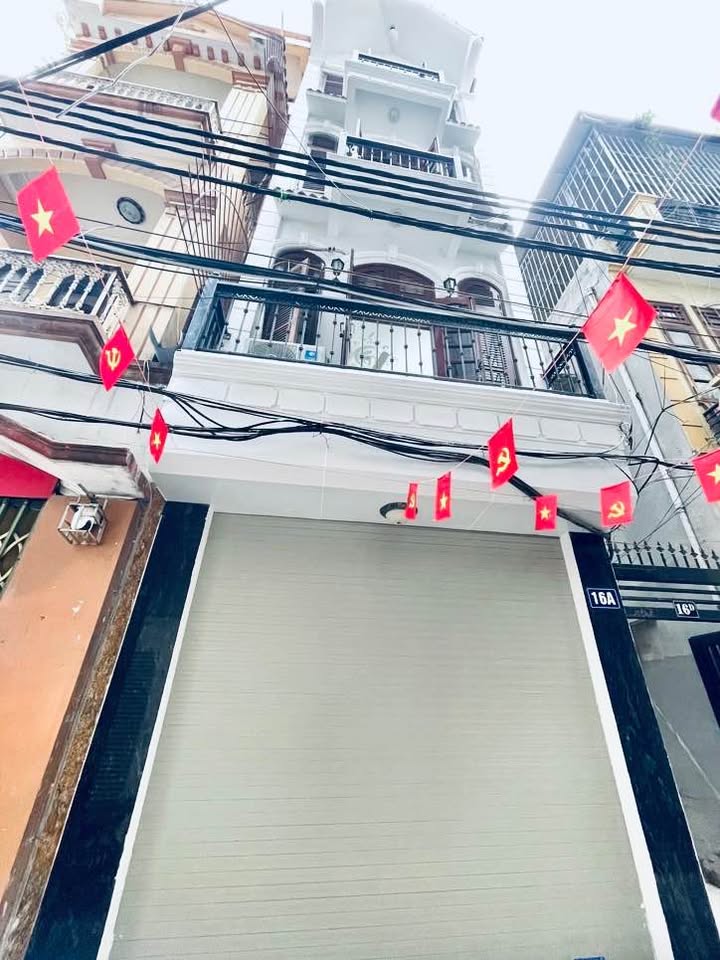Nhà 5 tầng Xuân Thủy, Cầu Giấy 36m² giá 7.99 tỷ - Sổ đỏ chính chủ!