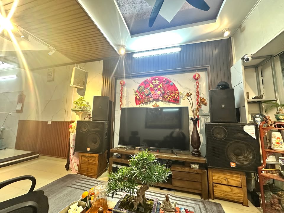 Nhà mặt ngõ 430 Trần Nguyên Hãn 47,7m² giá 3 tỷ - Sổ đỏ chính chủ, vị trí đắc địa!