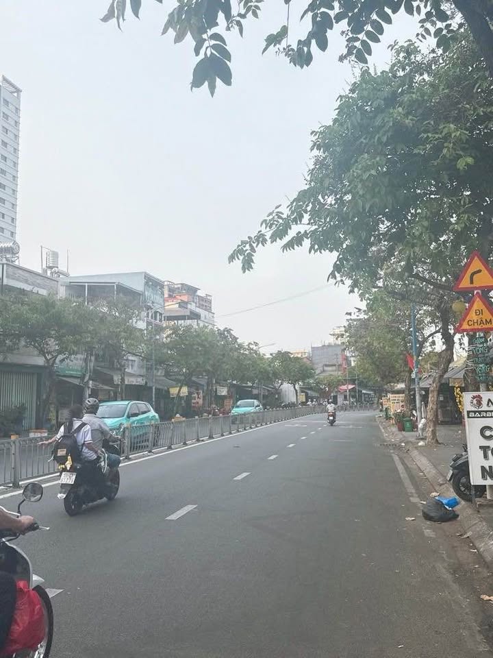 FrontHouse Kênh Tân Hoá, Phú Trung, 53m² giá 8.15 tỷ - Nhà 3 tầng chính chủ!