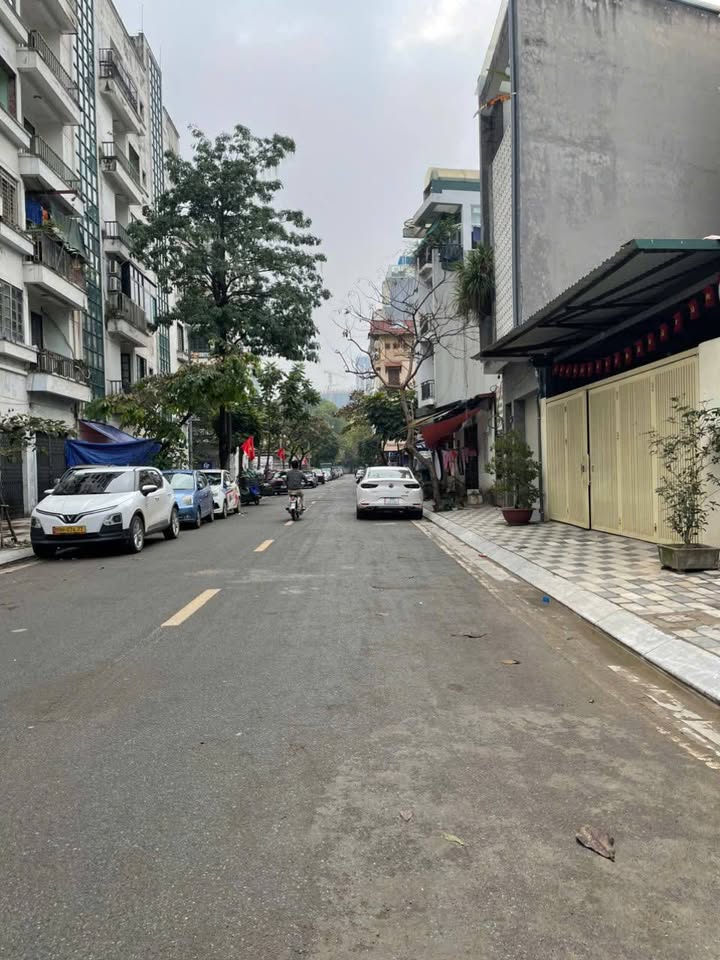 Nhà Phố Phúc Hoa, Phú Thượng, Tây Hồ 74m² giá 25 tỷ - Vỉa hè ô tô tránh, đầy đủ thổ cư!