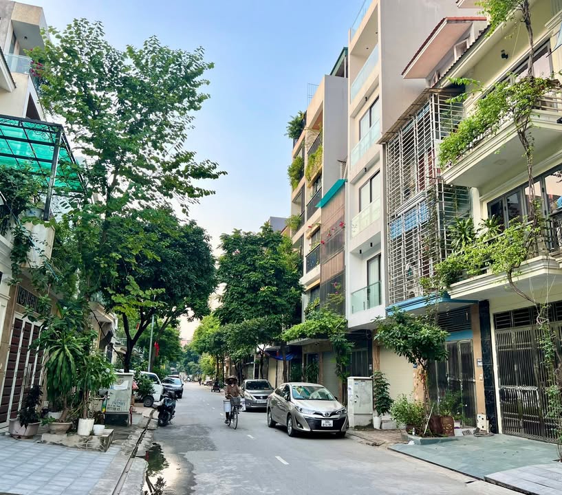 Nhà liền kề Tổng Cục 5, Yên Xá 100m² giá 25 tỷ - Chính chủ bán gấp!