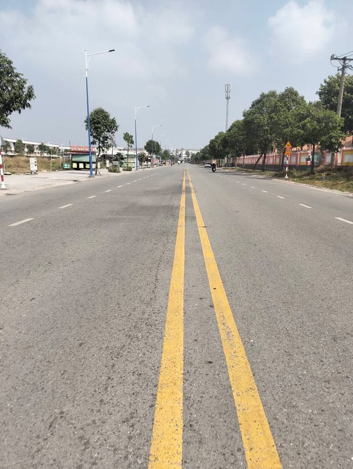 Đất nền Becamex Hòa Phú 150m² giá 2.7 tỷ - Sổ hồng chính chủ!