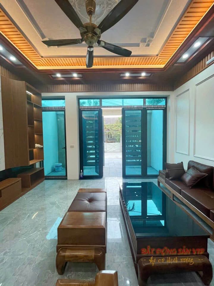 Nhà 3 tầng Gia Viễn 76m² giá thỏa thuận - Thiết kế hiện đại, nội thất sang trọng