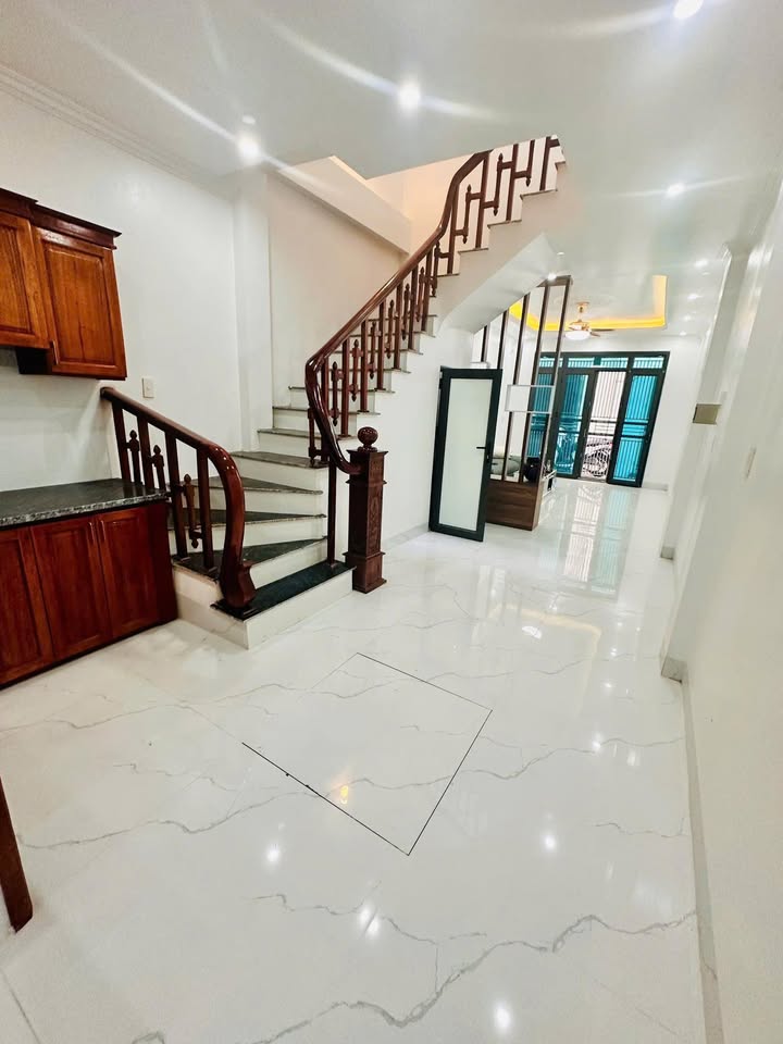 Nhà đẹp Phường Trần Lãm 40m² giá 2 tỷ - Đón Tết sung túc!