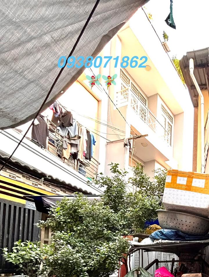 Nhà bán Quận 4, 56m² giá 5.9 tỷ - Tiện ích đầy đủ, gần trường học!