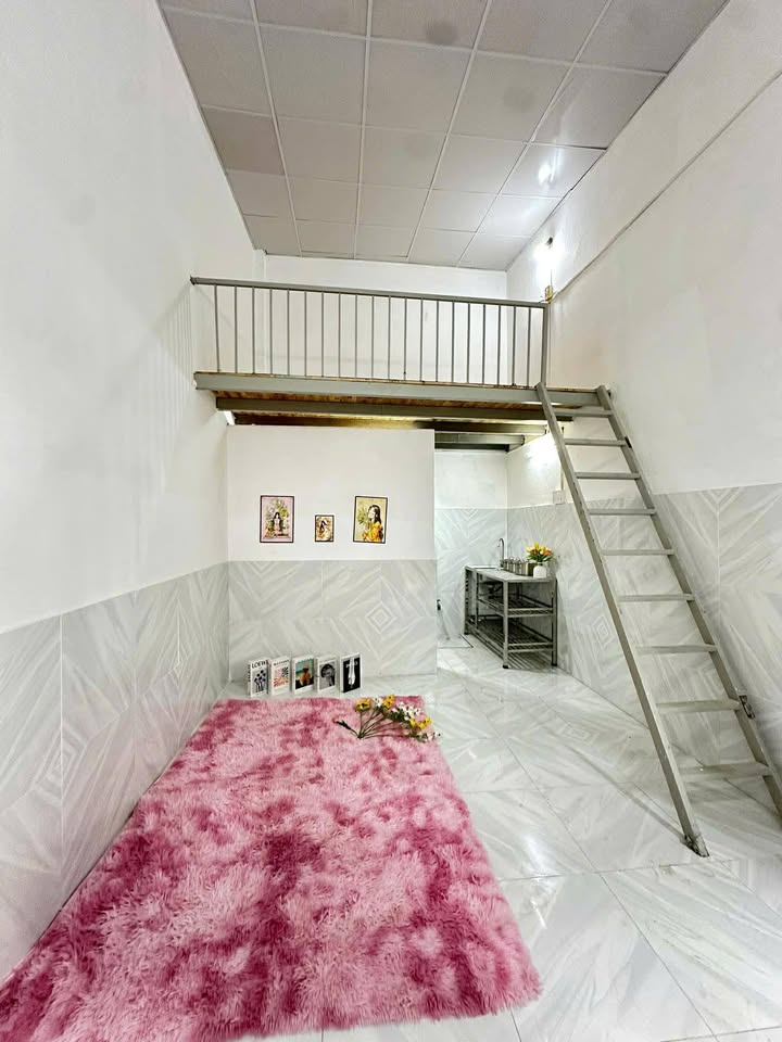 Phòng trọ Tân Phú 20m² giá chỉ 3.39 triệu - Gác xép tiện nghi, giờ tự do!