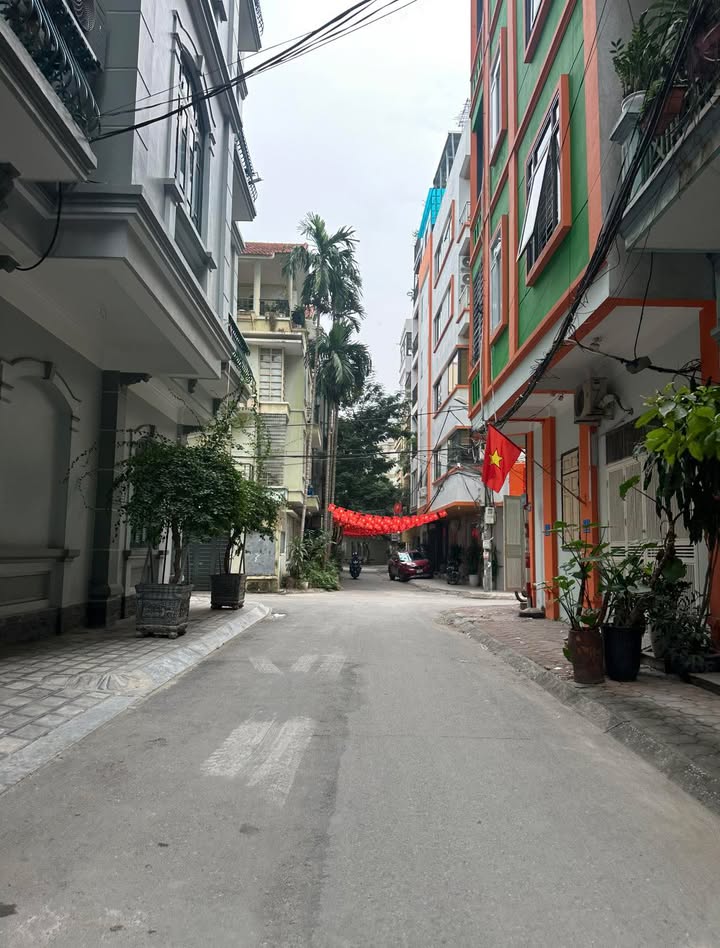 Nhà riêng Nghĩa Đô, Cầu Giấy 55m² giá 19.2 tỷ - Ô tô tránh, vị trí đẹp!