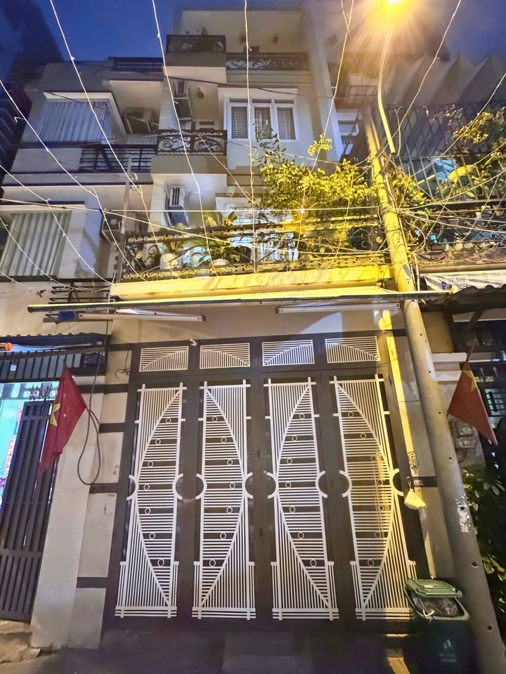 Nhà hẻm xe hơi Đường số 12, Bình Tân 60m² giá 6.79 tỷ - Tiện ích đầy đủ chỉ 500m!