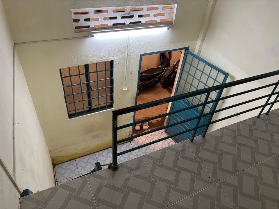 Phòng trọ cho thuê giá rẻ tại trung tâm Ninh Kiều - Chỉ 1.1 triệu/tháng!