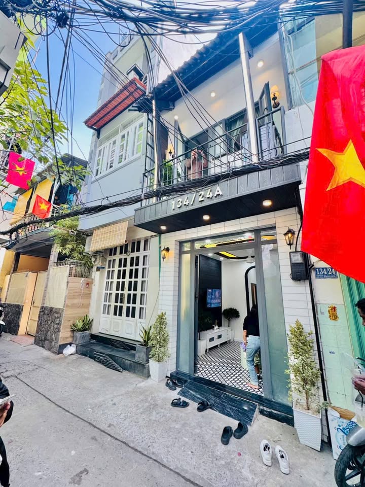 Nhà riêng hẻm VIP Trường Sa, Phú Nhuận 19m² giá 3.98 tỷ - Full nội thất vào ở ngay!