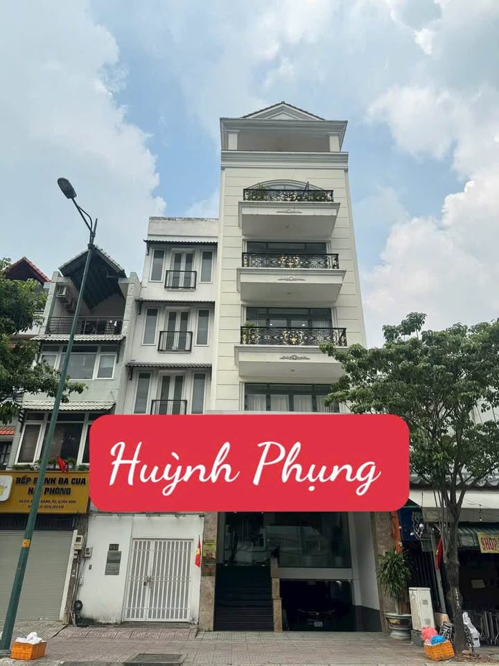 Bán gấp FrontHouse mặt tiền Hồng Hà 64m² giá 15.5 tỷ - Cơ hội hiếm có!