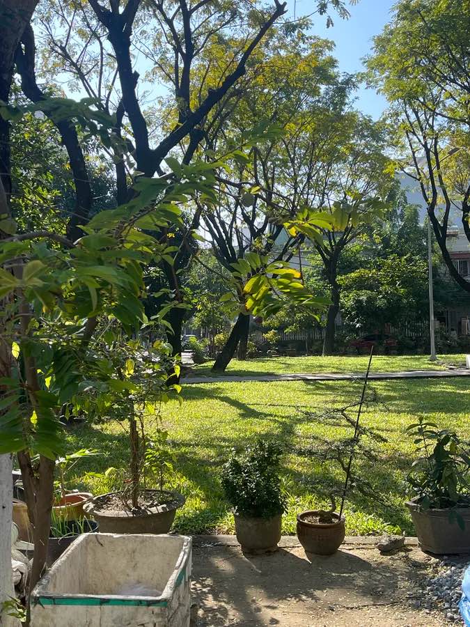 Nhà mê lửng khu Mỹ An 90m² giá 12.7 tỷ - Hướng Đông Nam, view công viên thoáng mát!