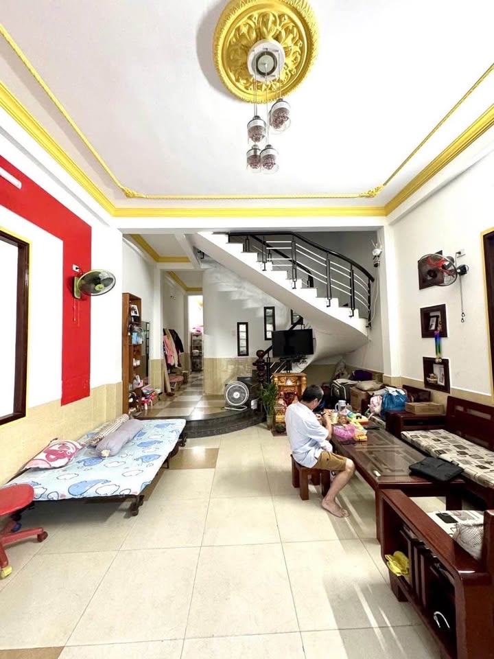 Nhà 2 tầng Khuê Trung 85m² giá 7 tỷ - Khu dân cư sầm uất, an ninh tốt!