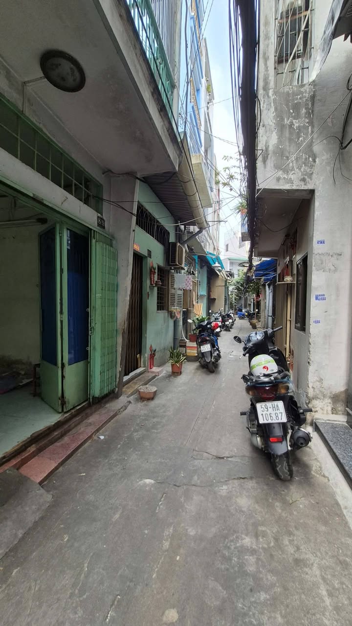 Nhà chính chủ Quận 5, 30m² giá 4.98 tỷ - Vị trí trung tâm thuận tiện!