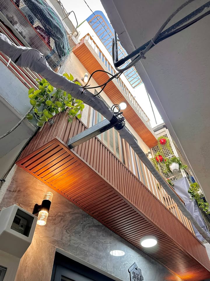 Nhà riêng 28 Thanh Đa, Bình Thạnh 18m² giá 3.95 tỷ - Full nội thất, vào ở ngay!