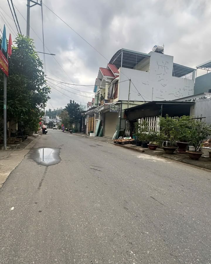 Nhà 2 tầng 2 mặt tiền Đường 5m5 Trinh Đường Cẩm Lệ 96m² giá 4.9 tỷ - Vị trí an ninh tốt!