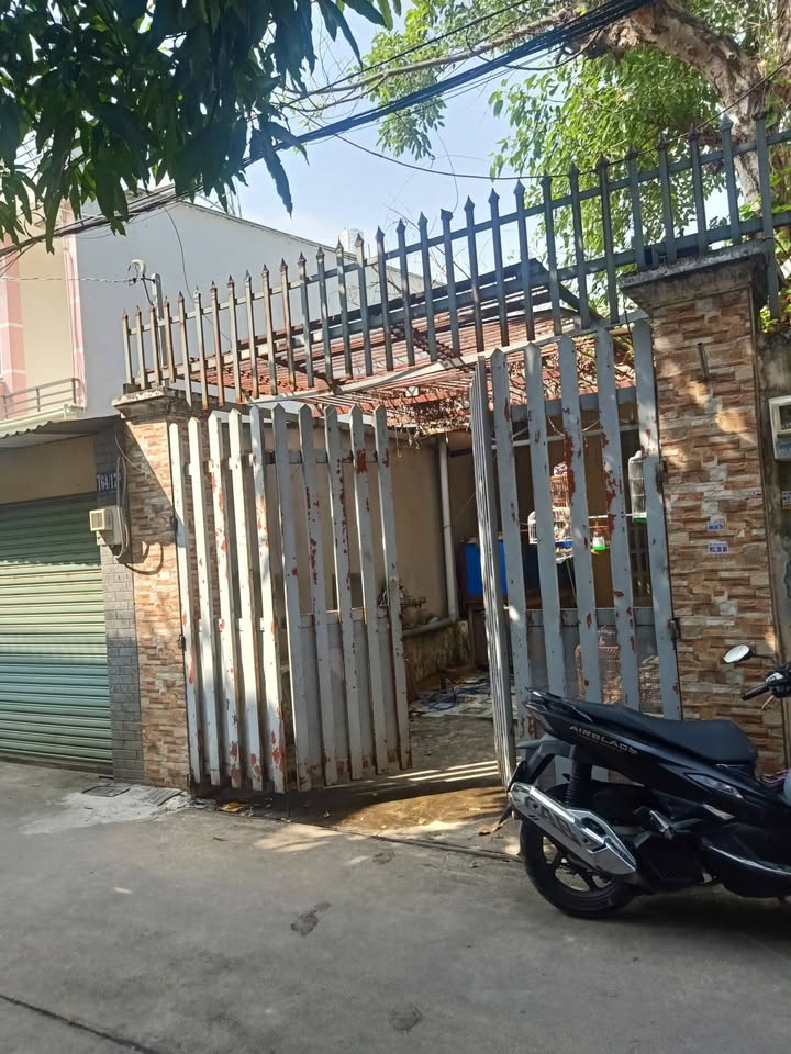 Đất nền TCH10, Quận 12, 100m² giá 5.49 tỷ - Vị trí đẹp, tiện nghi!