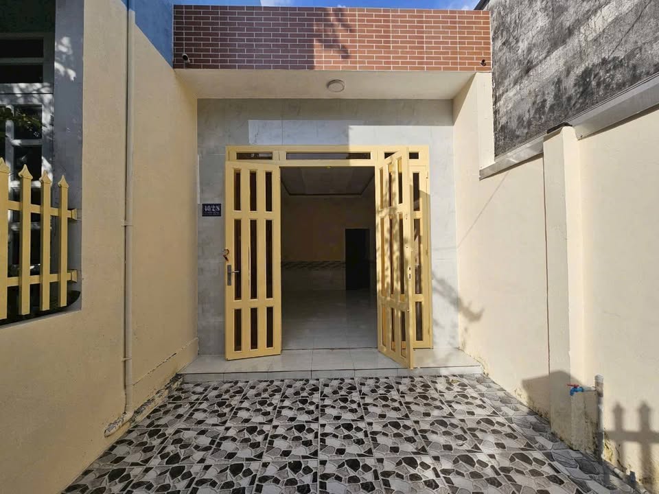 Nhà cho thuê Hẻm Lê Hồng Phong, Phường Trà An, 76m² giá 2.5 triệu - Cơ hội tuyệt vời!