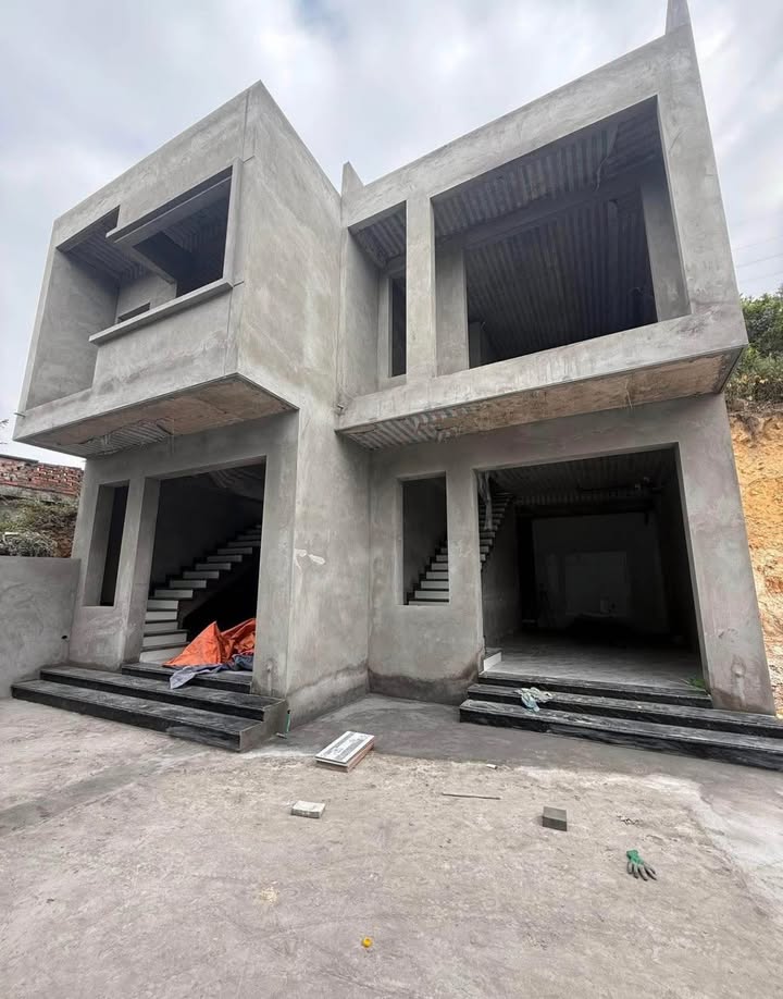 Townhouse Lidico Giai Đoạn 2 Hạ Long 50m² giá 2.05 tỷ - Ô tô đỗ cửa, thương lượng ngay!