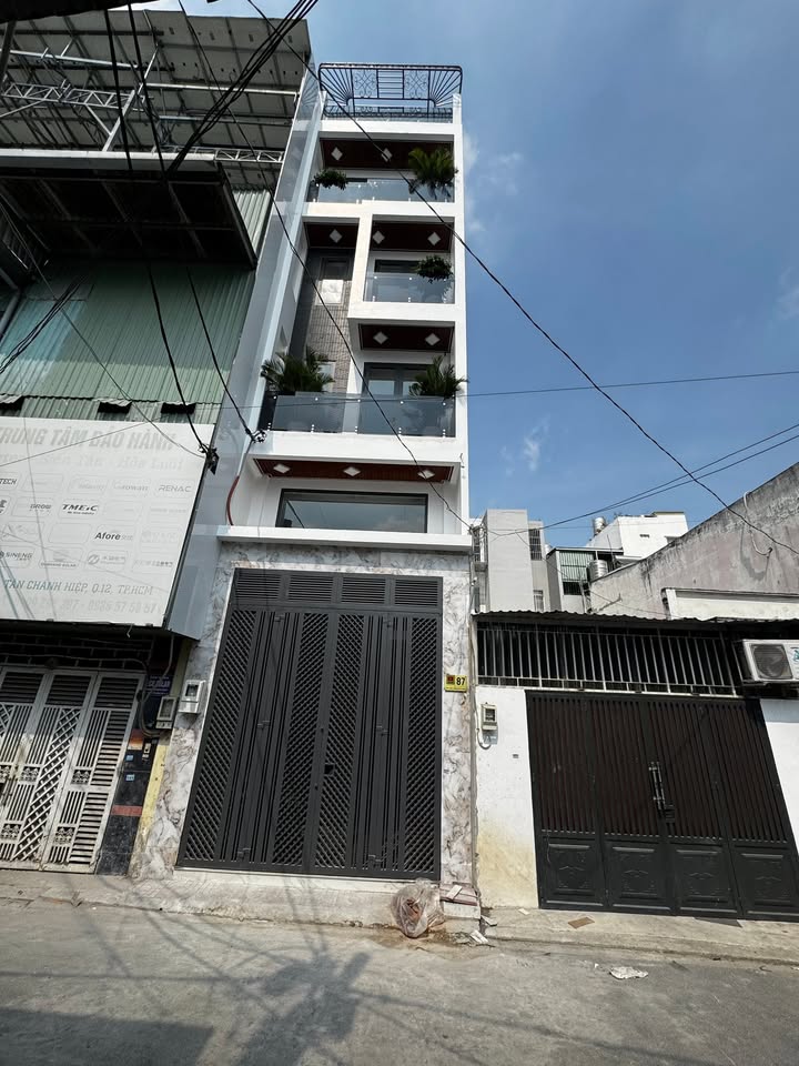 Nhà phố đẹp 4 tầng tại Quận 12 - Diện tích 72m² - Giá chỉ 9.25 tỷ!