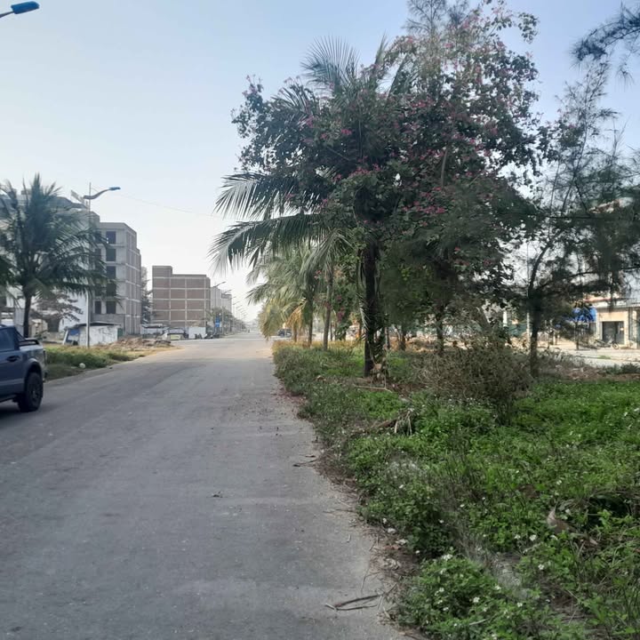 Bán gấp nhà phố 23.06 Khu đô thị sinh thái FLC Sầm Sơn 108m² giá 6 tỷ - Vị trí đắc địa!