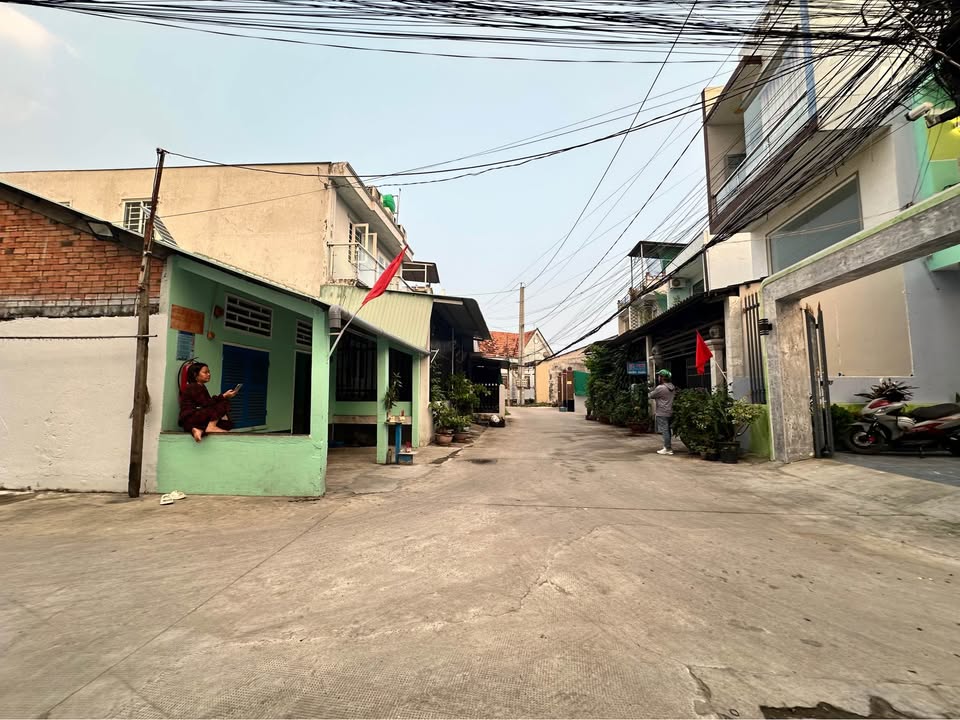 Nhà phố Khu Dân Cư Điền Dơi, Cần Giuộc 85m² giá 2.55 tỷ - Chính chủ bán gấp!