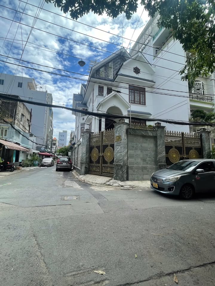 Nhà phố Quận 10 64m² giá thỏa thuận - Ô tô vào tận nhà