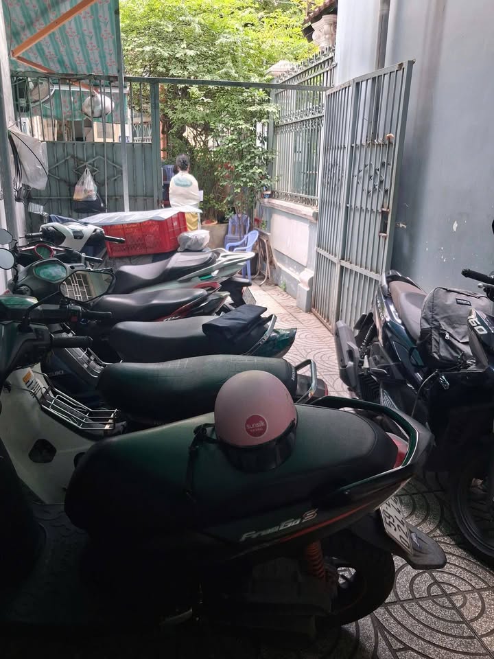 Nhà 2 tầng Quận Phú Nhuận 86.6m² giá 9.4 tỷ - Khu VIP, Dân trí cao!