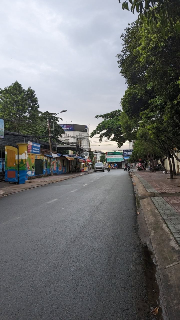 Nhà mặt tiền Tăng Nhơn Phú B Thủ Đức 187m² giá 13.3 tỷ - Đầu tư sinh lời ổn định!