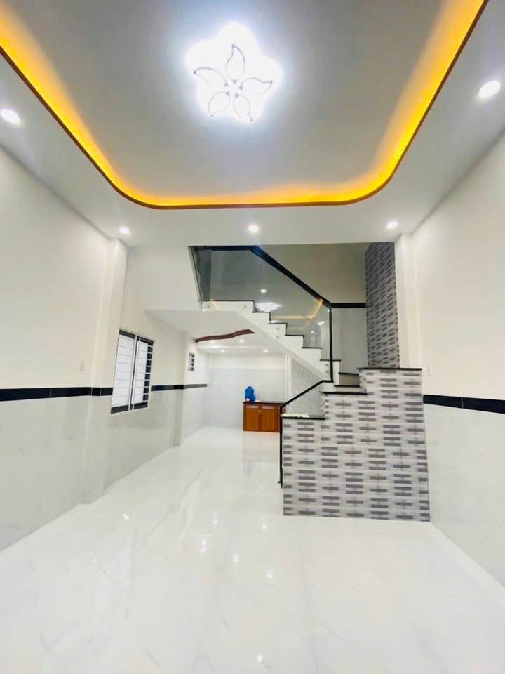 Nhà hẻm Hoàng Văn Thụ, Quy Nhơn 40m² giá 2.5 tỷ - Chính chủ bán gấp!