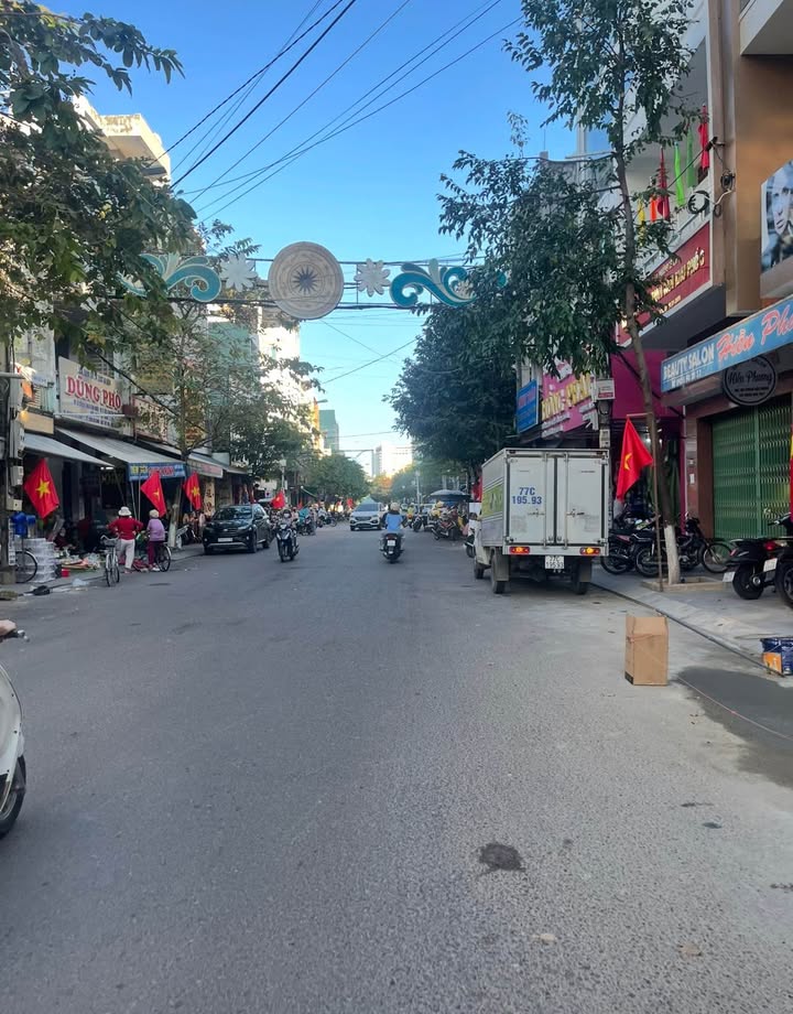 Nhà mặt tiền kinh doanh đường Nguyễn Thái Học, TP Quy Nhơn 31m² - Đầu tư sinh lời cao!