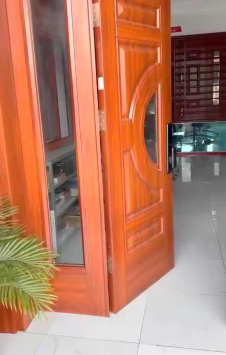 Nhà phố Lâm Du Long Biên 32m² giá 8 tỷ - Căn góc, ngõ thông, kinh doanh thuận lợi!