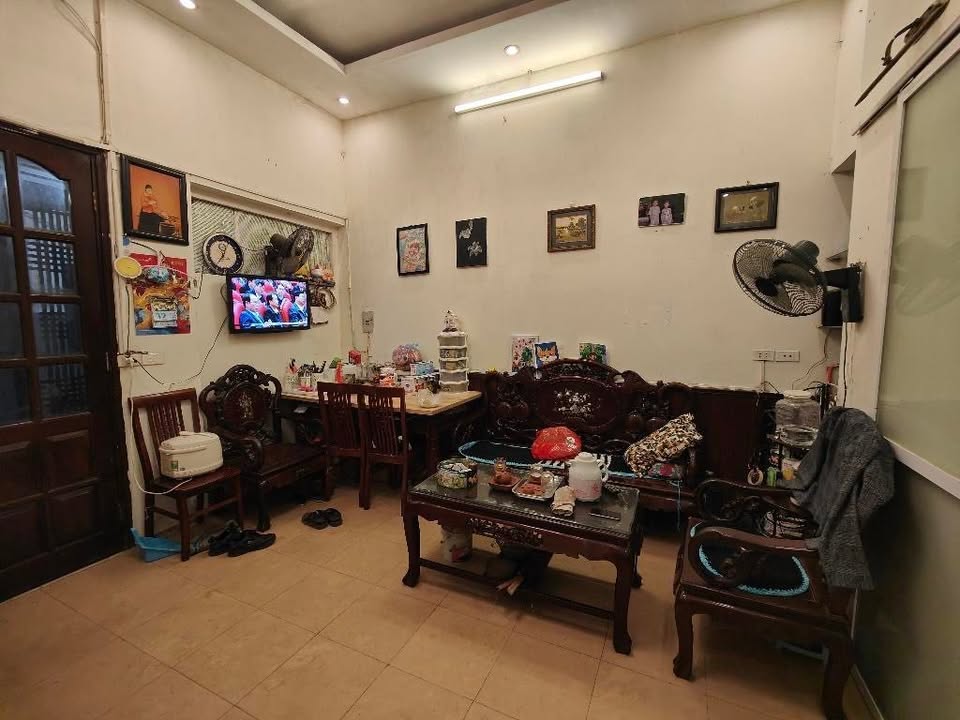 Nhà Nguyễn Trãi, Thanh Xuân 40m² giá 7 tỷ - Lô góc, ngõ rộng, mặt tiền đẹp!