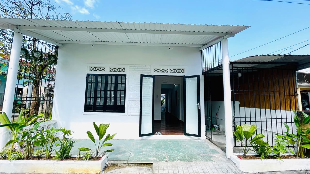 Nhà 2 mặt tiền Nguyễn Viết Song, 73,5m² giá 2 tỷ - Sẵn sàng sở hữu!