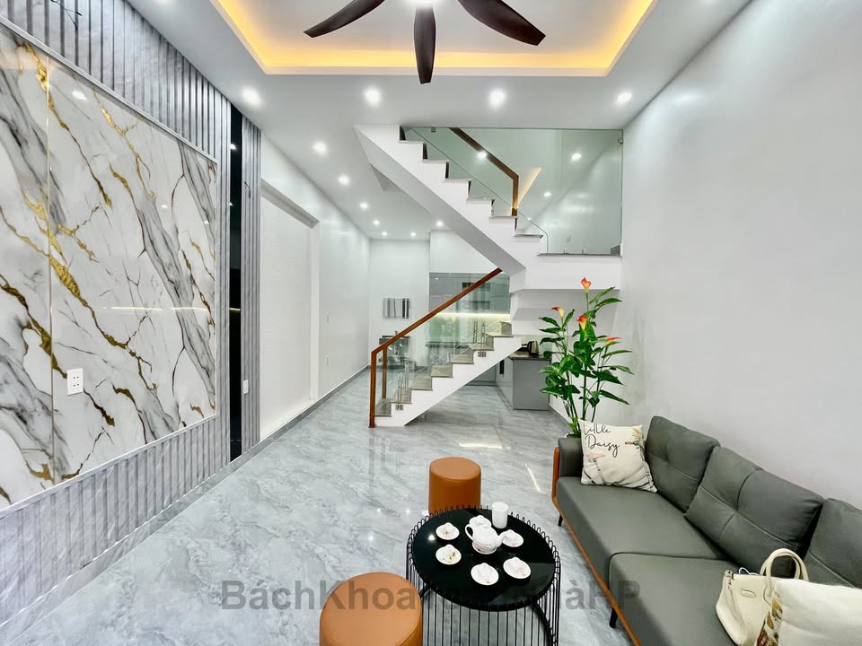 Nhà phố Trần Nguyên Hãn, Lê Chân, Hải Phòng 40m² giá 3.1 tỷ - Sổ đỏ chính chủ!