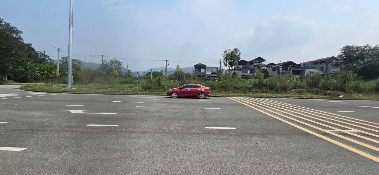 Kho xưởng 1850m² đường Trần Hưng Đạo, Lào Cai - 5 tỷ, vị trí đắc địa!