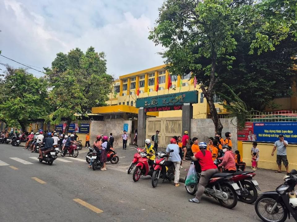 Nhà mặt tiền Đường S11, Tây Thạnh, Tân Phú - 100m² giá 15.8 tỷ - Đầu tư sinh lời ngay!