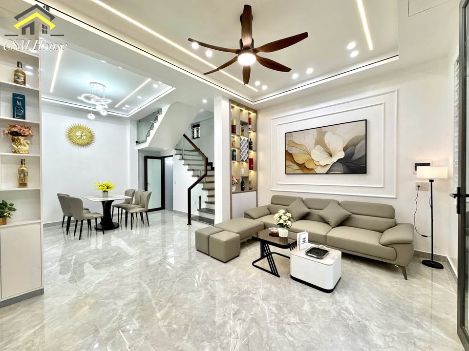 Nhà đẹp Lê Chân 43m² giá 3.65 tỷ - Vị trí đắc địa ngay Khách Sạn Công Đoàn!