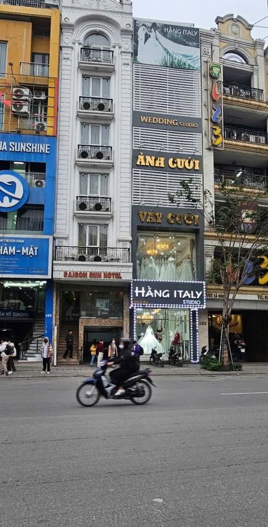 Mặt phố Xã Đàn, Đống Đa, 120m² giá 76.9 tỷ - Kinh doanh 2 mặt tiền!