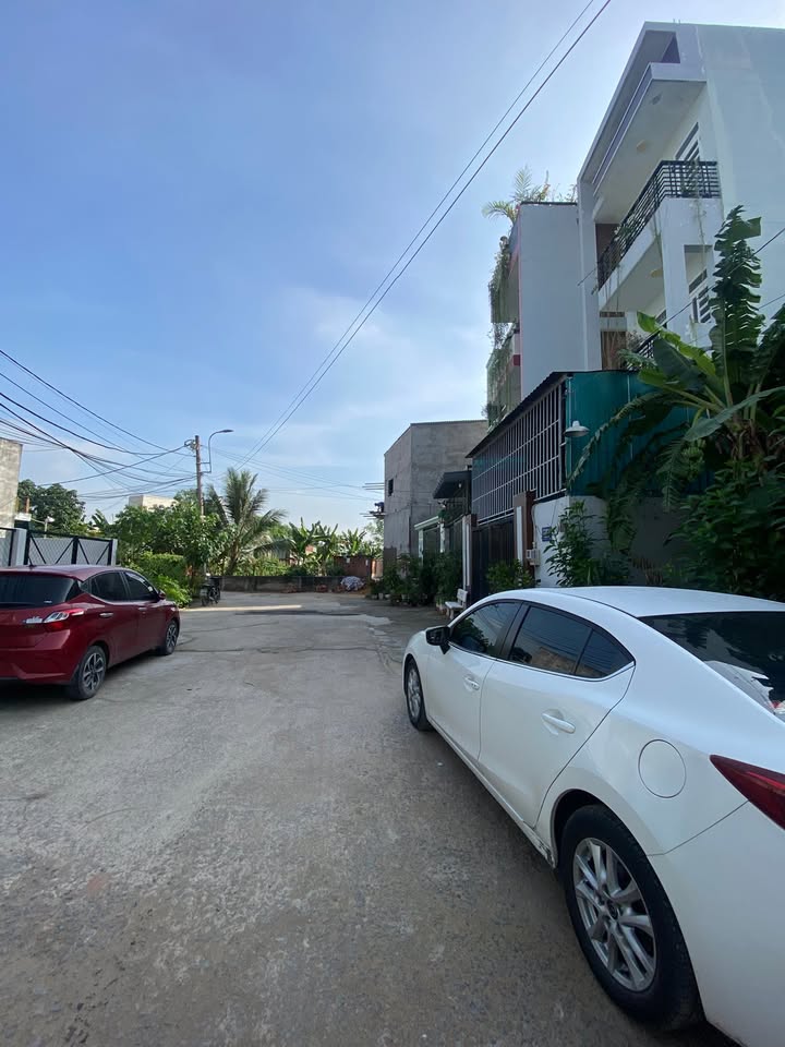 Bán lô đất góc 2 mặt tiền đường 2 Tăng Nhơn Phú B, 112m² giá chỉ 8.5 tỷ - Cơ hội đầu tư tuyệt vời!