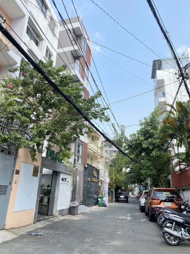 Nhà hẻm xe tải Nguyễn Cửu Vân, Bình Thạnh 75m² giá 16.9 tỷ - Vị trí đắc địa gần Quận 1!