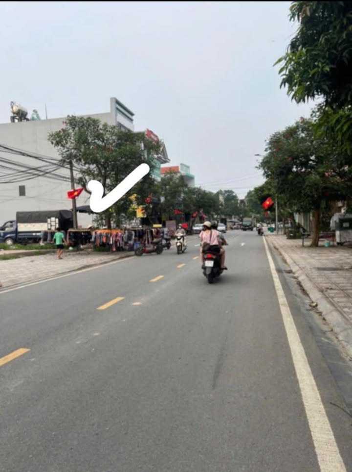 Đất nền tại cổng chợ chính Thanh Đình, 100m² hướng Đông Nam - Đầu tư sinh lời!