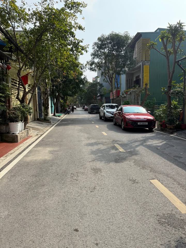 Nhà 3 tầng tại Quán Bàu, TP Vinh 115m² giá 7.9 tỷ - Chính chủ bán gấp!