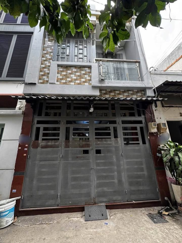 Nhà phố Gò Vấp 44m² giá 5.45 tỷ - Hẻm xe hơi rộng, tiện ích đầy đủ!