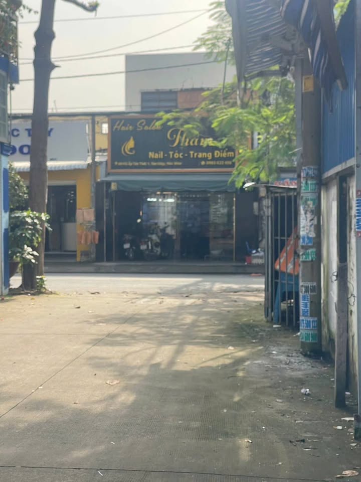 Nhà đẹp 96m² tại Tân Hiệp - Hẻm xe tải - Giá chỉ 4.9 tỷ!