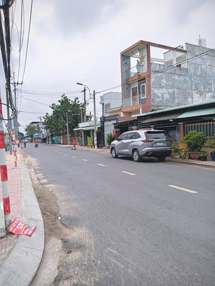 Đất nền Hóc Môn 80m² giá 3.3 tỷ - Sổ hồng chính chủ!