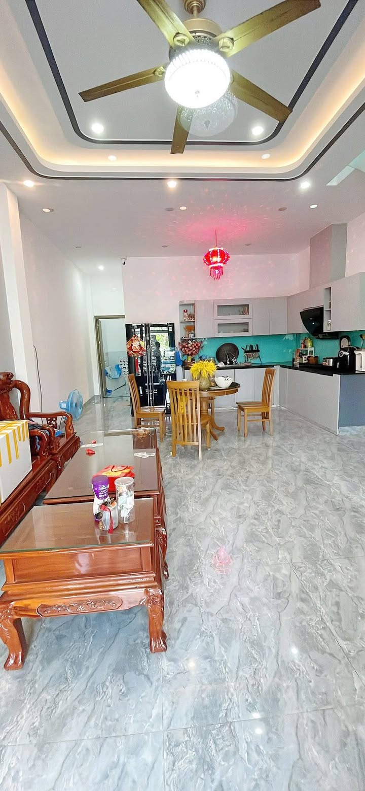 Nhà 1 mê hẻm Đinh Tiên Hoàng, Phú Đông 100m² giá 2 tỷ - Gần biển chỉ 200m!