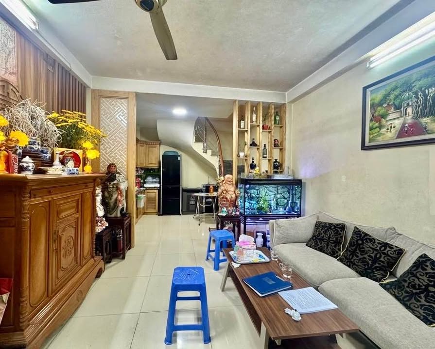 Nhà phố Hồ Tùng Mậu, Cầu Giấy 39m² giá 8 tỷ - Ngõ thông gần phố!